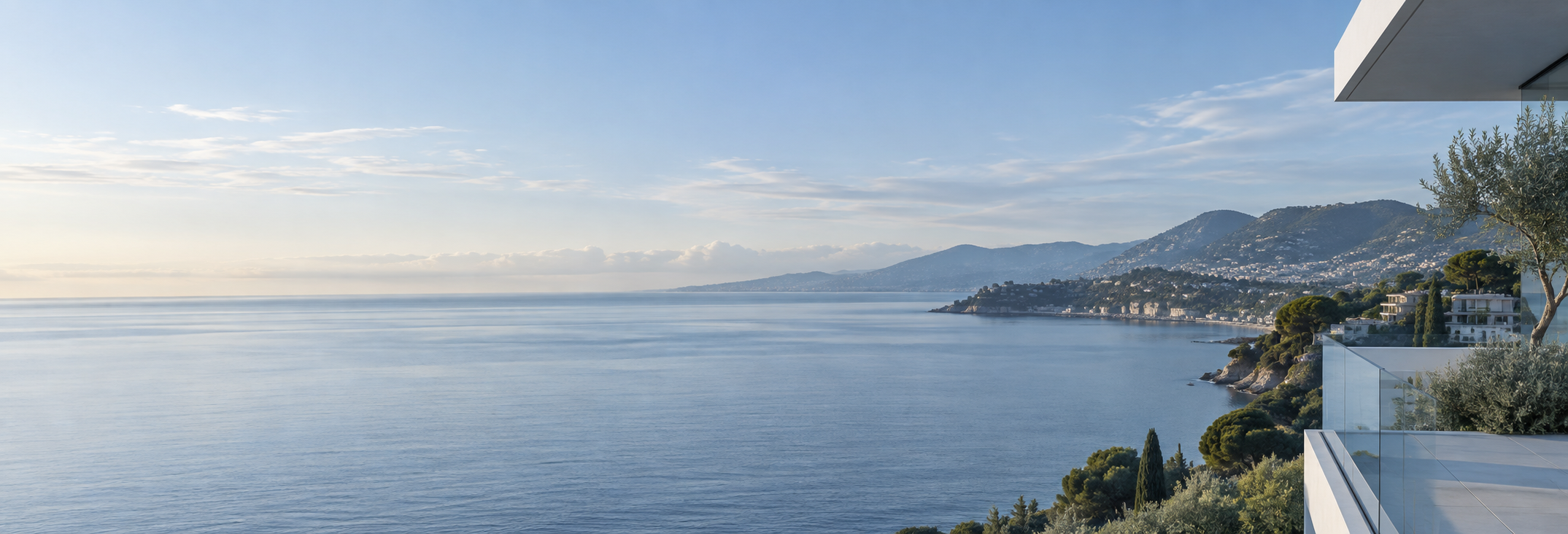 Vue paisible sur la Méditerranée
